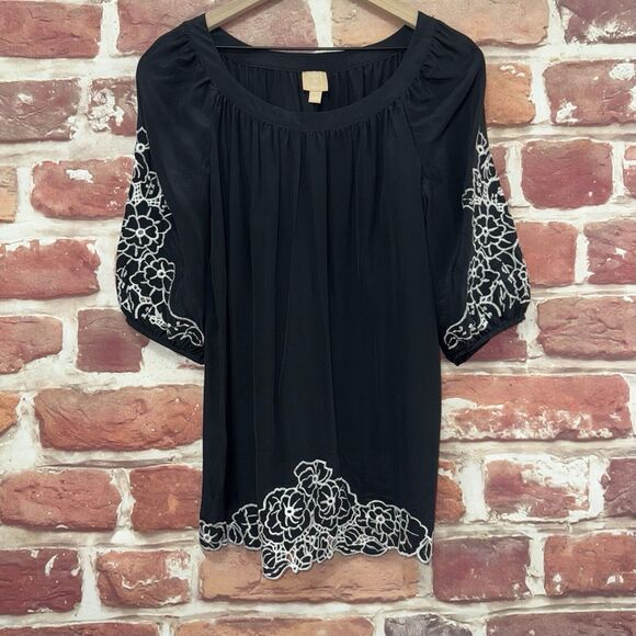 Fiori di Zucca Top Women's Size 4 Dark Gray White Silk Boho Floral Popover Shirt - Picture 6 of 8